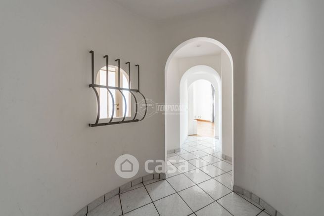 Appartamento in residenziale in Via Azzo Carbonera 8