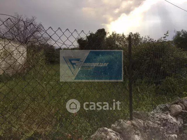 Terreno agricolo in commerciale in 
