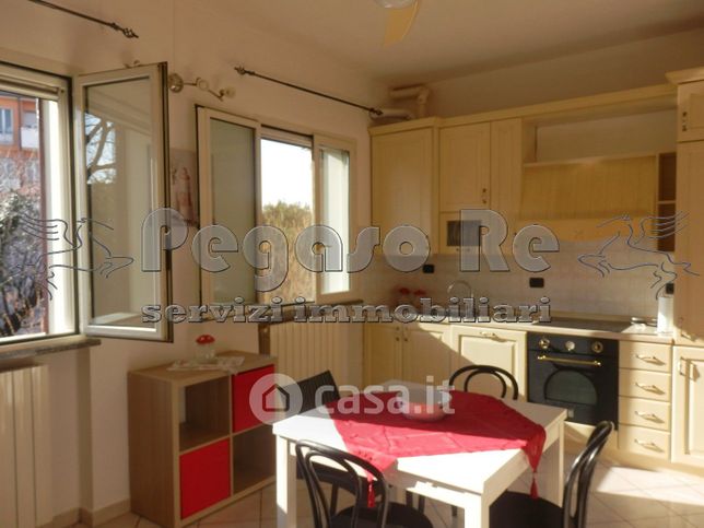 Appartamento in residenziale in Via Michelangelo Buonarroti 30
