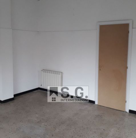 Negozio/locale commerciale in commerciale in 