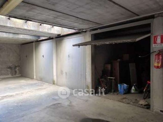 Box/posto auto in residenziale in Via Pietro Micca 74