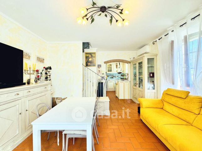 Villetta a schiera in residenziale in Via San Cristoforo 192