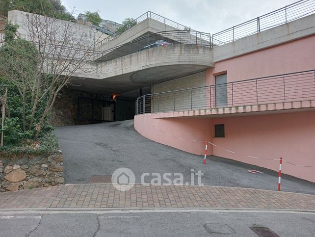 Garage/posto auto in residenziale in Via Laiolo