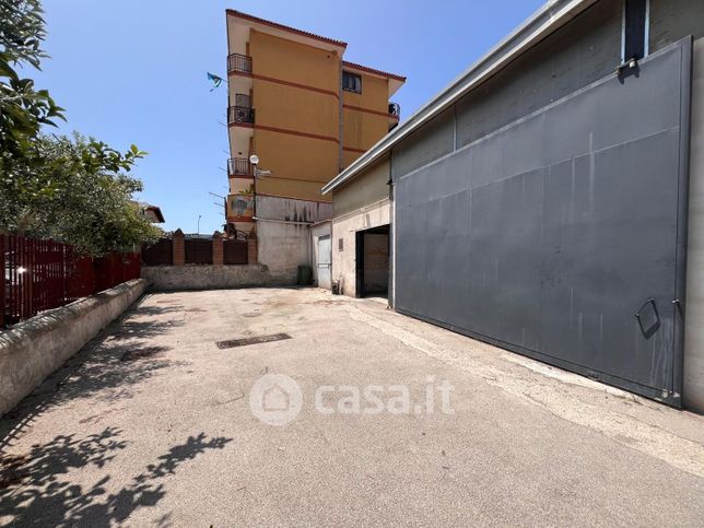 Capannone in commerciale in Via A. Scarlatti