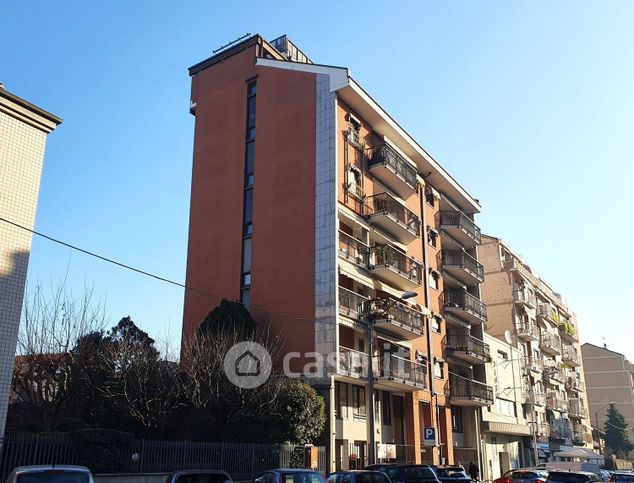 Box/posto auto in residenziale in Via Monfalcone 64