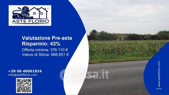 Terreno agricolo in commerciale in Via San Martino