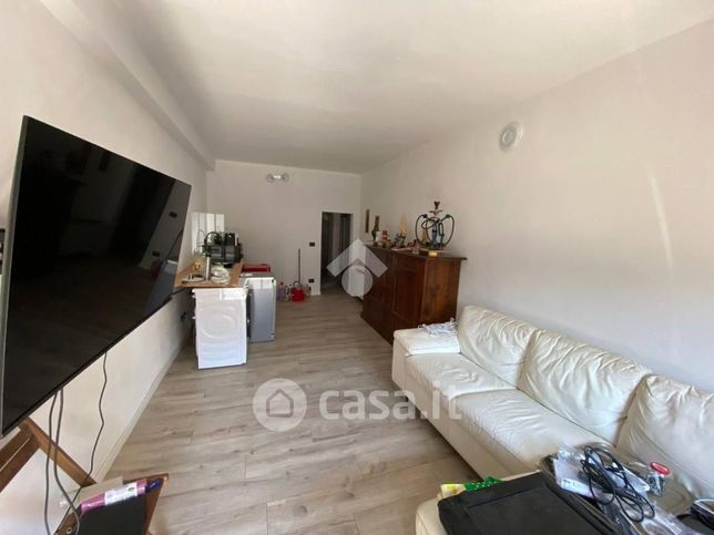 Casa bi/trifamiliare in residenziale in Via Stura 59