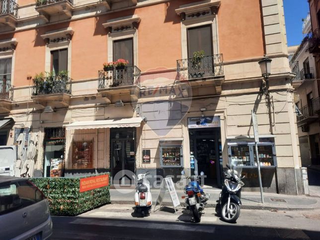 Attivitã /licenza (con o senza mura) in commerciale in Via Umberto I 49