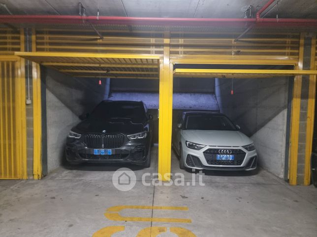 Box/posto auto in residenziale in Via Goito 1 /A