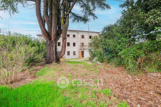 Villetta a schiera in residenziale in Via Valbona