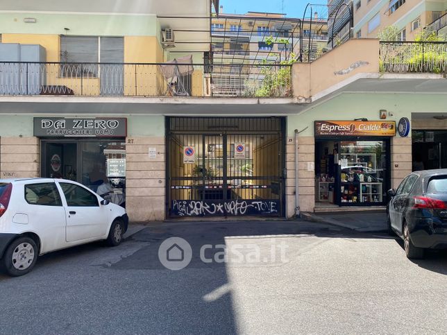 Garage/posto auto in residenziale in Via Sestio Calvino 29