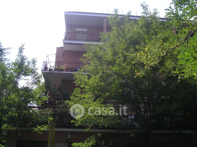 Appartamento in residenziale in Via Meropia