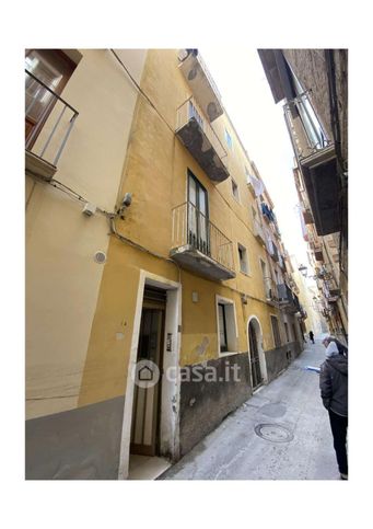 Casa indipendente in residenziale in Via Orfani 34