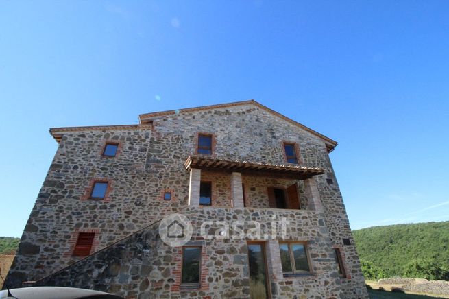 Villetta a schiera in residenziale in Via del Castello Rapale