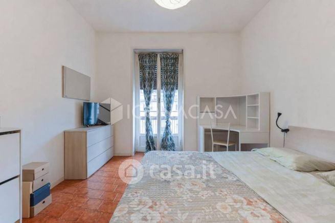 Appartamento in residenziale in Via Alfonso Capecelatro 20