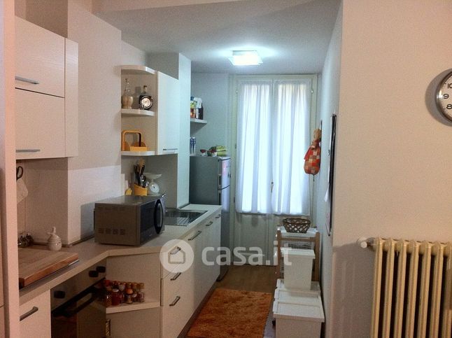 Appartamento in residenziale in Via INCORONATA 34