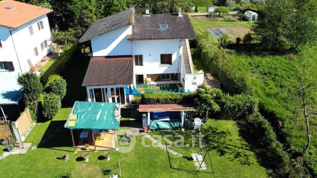 Villa in residenziale in Via Silcia