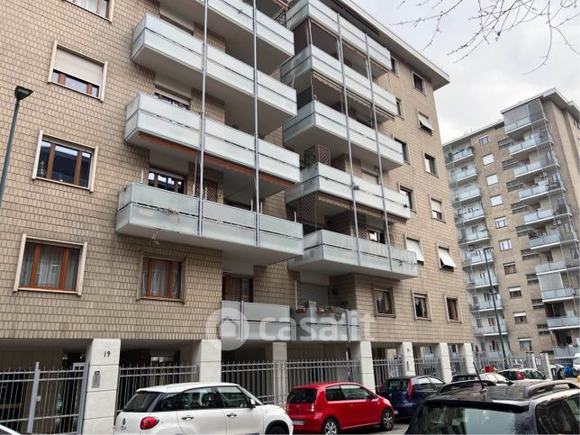 Appartamento in residenziale in Via Filippo Acciarini 19
