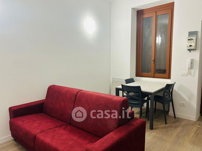 Appartamento in residenziale in Via Ruggero Bonghi 12