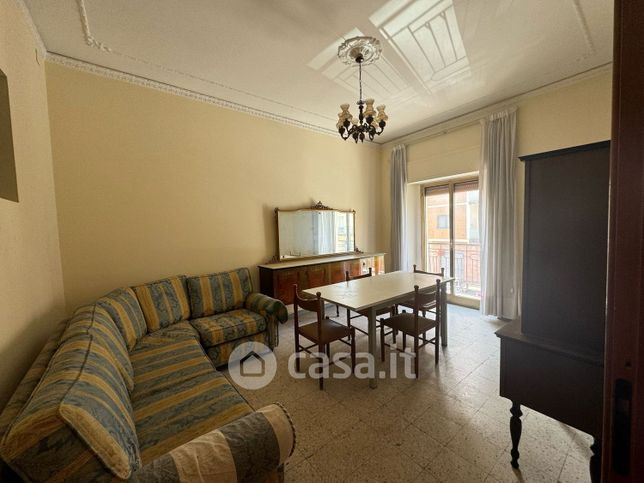 Casa indipendente in residenziale in Via Dante Alighieri
