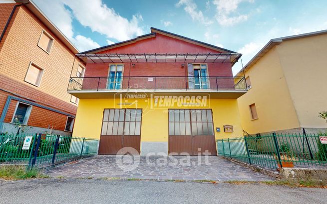 Casa bi/trifamiliare in residenziale in Via Papa Giovanni XXIII 1