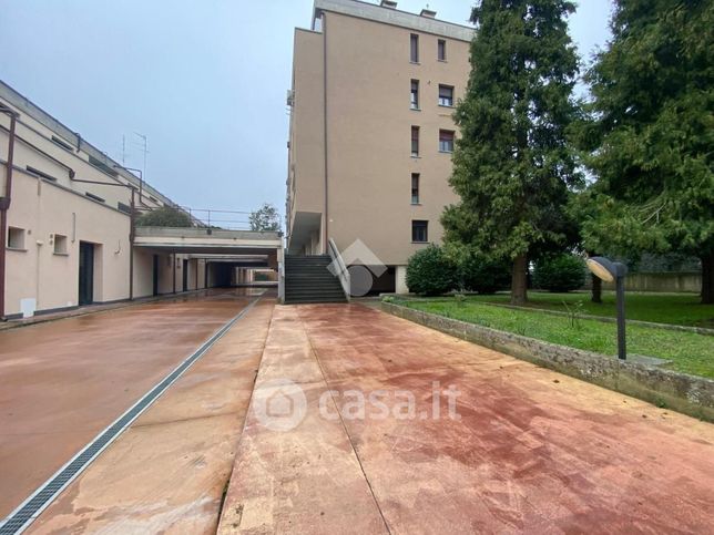 Appartamento in residenziale in Viale Leonardo Da Vinci 4