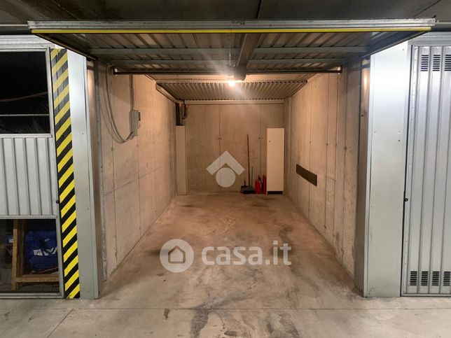 Garage/posto auto in residenziale in Via Fabio Severo 112