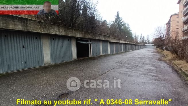 Box/posto auto in residenziale in Via C. Pavese