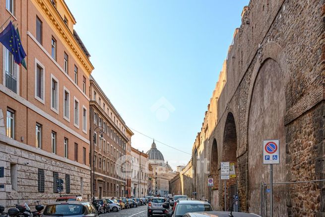 Appartamento in residenziale in Via Crescenzio