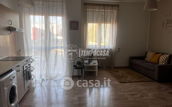 Appartamento in residenziale in Via Sporting Mirasole