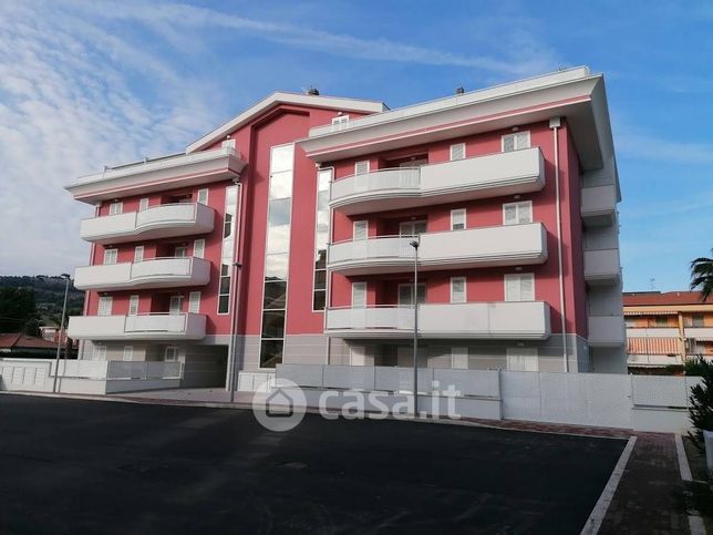 Appartamento in residenziale in Via Vincenzo Franchi