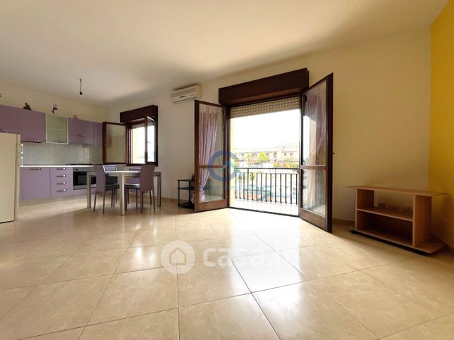 Appartamento in residenziale in Viale Crotone 143 C