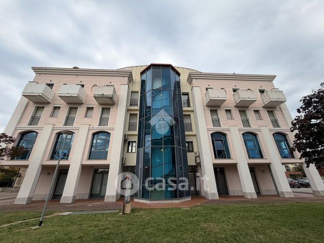 Ufficio in commerciale in Piazzale Salvo d'Acquisto 11