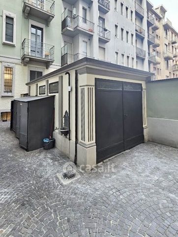 Capannone in commerciale in Piazza Aspromonte 43