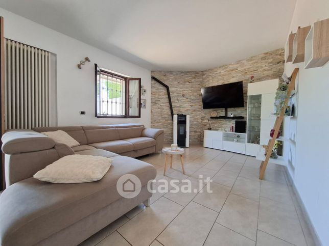 Appartamento in residenziale in Via Trieste 15