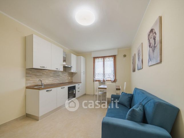 Appartamento in residenziale in Via Campania 5