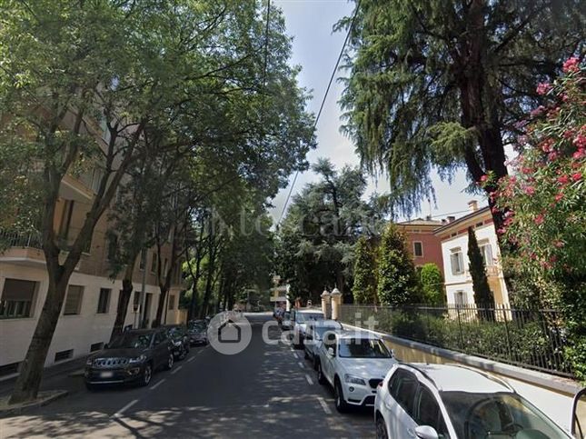 Appartamento in residenziale in Viale C. Sigonio