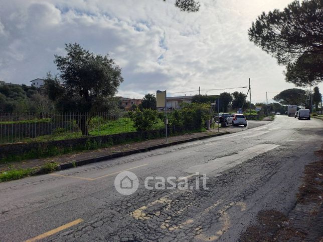 Terreno agricolo in commerciale in Via Sacerdote Cozzolino Benedetto