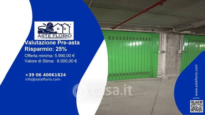 Box/posto auto in residenziale in Via Envie 8 /A