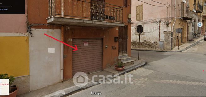 Garage/posto auto in residenziale in Via Leonardi Professore 181