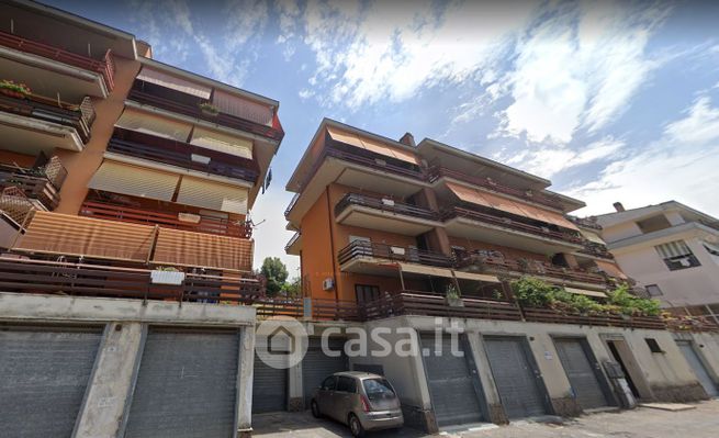 Appartamento in residenziale in Via Colle Barco 4