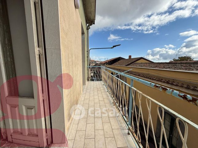 Casa indipendente in residenziale in Via la Rosa 72