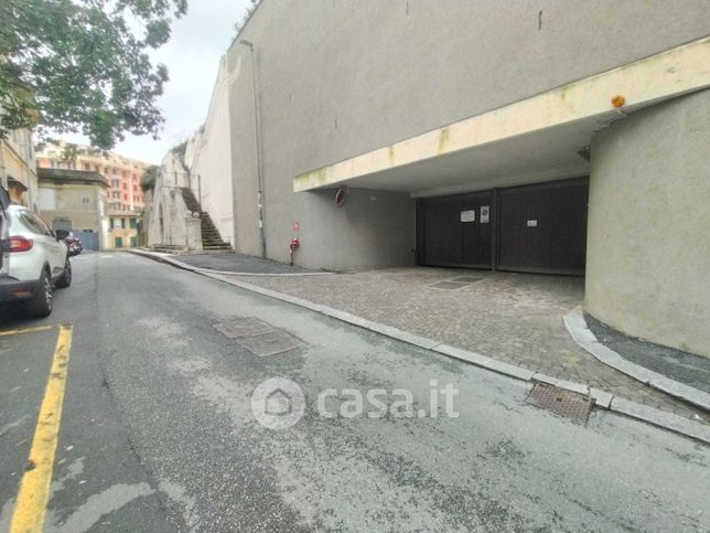 Box/posto auto in residenziale in Via Cesare Corte