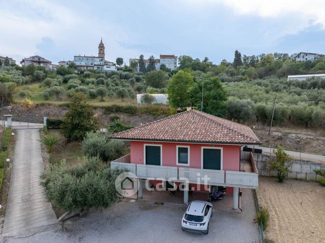 Villa in residenziale in Via Magliorano