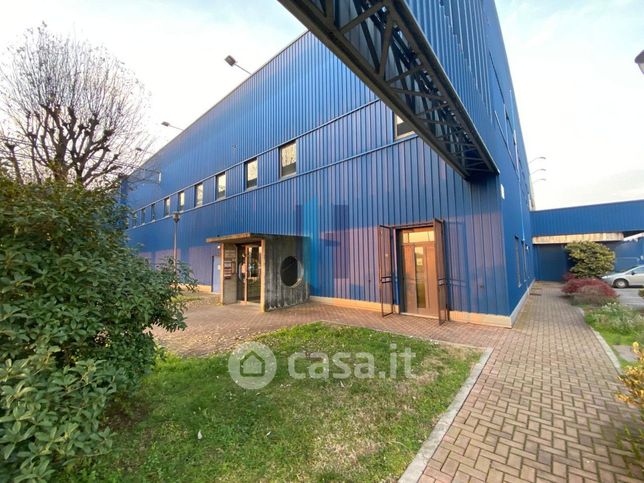 Ufficio in commerciale in Strada Senza Nome 76