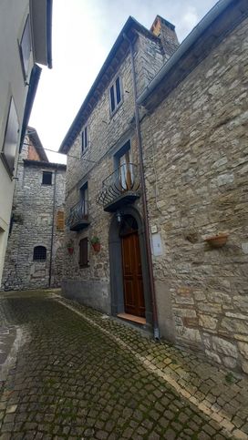 Casa indipendente in residenziale in Via della Cisterna