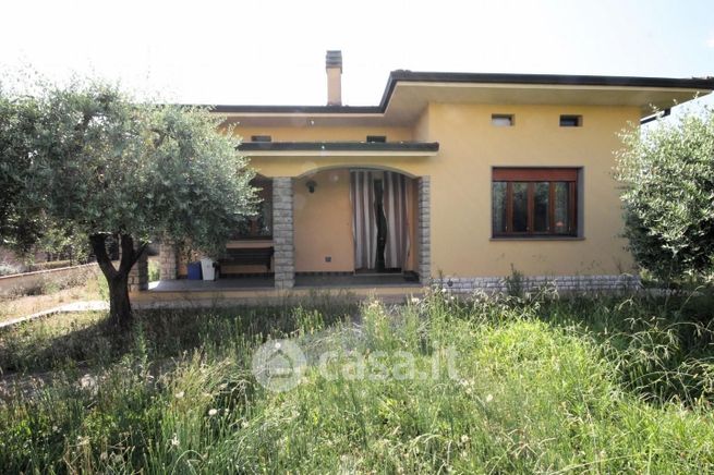 Villa in residenziale in Via di Marlia 298
