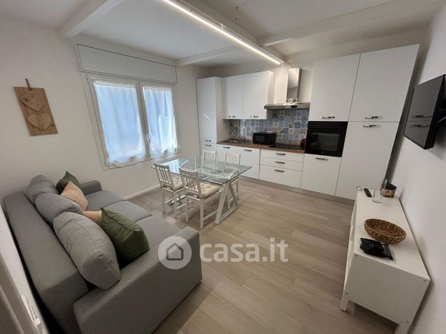 Appartamento in residenziale in Via Castello 35