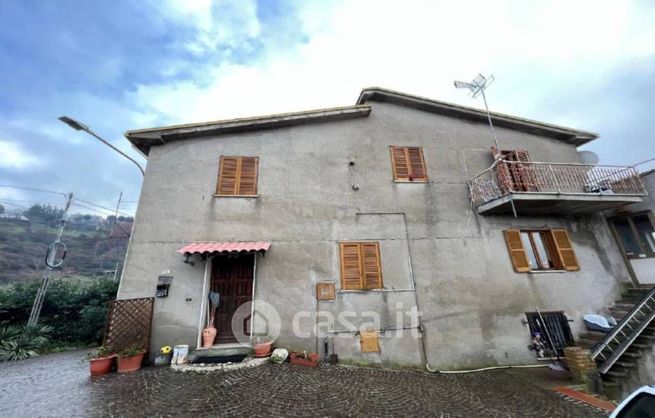 Appartamento in residenziale in Via Ville 45