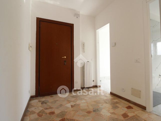 Appartamento in residenziale in Via F. Turati 23